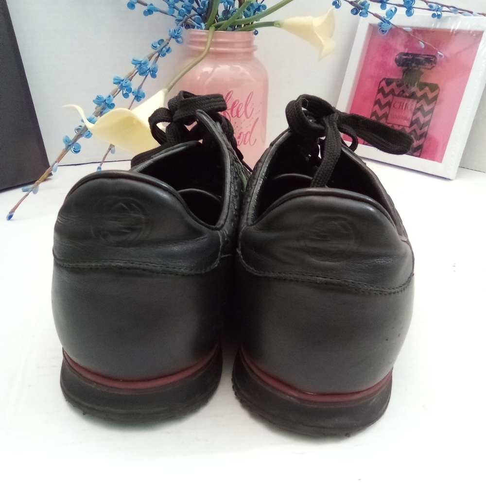 Gucci Black Sneakers with Red and Green Stripes - Picture 13 of 16